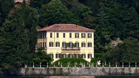 Lago di Como, Villa Fontanelle: il tempio di Versace .